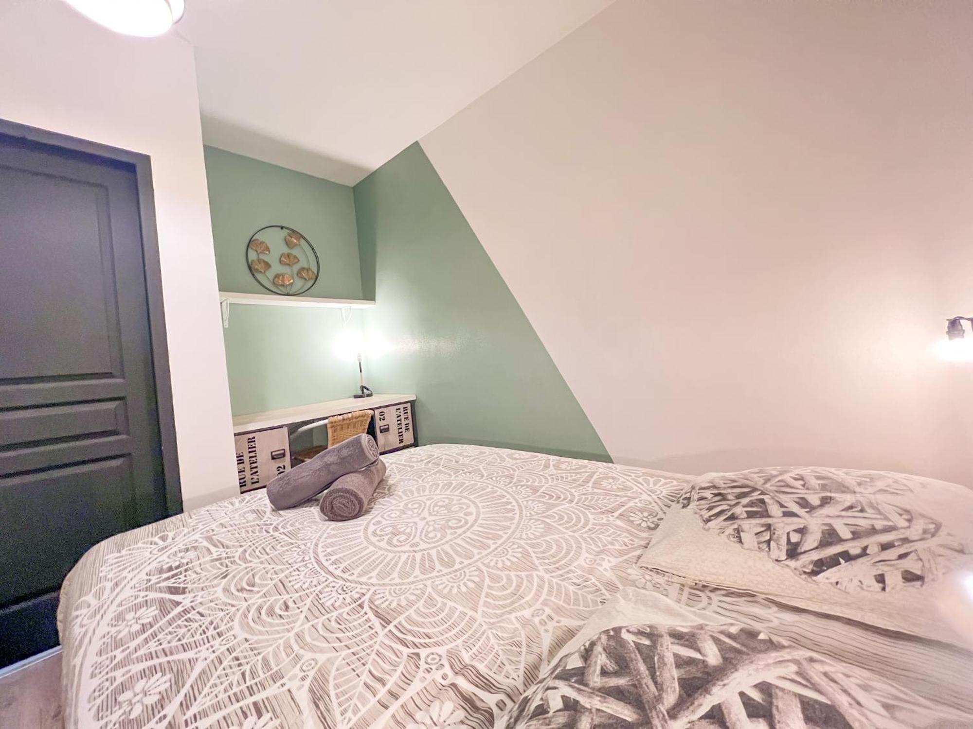 Le Montaigne - Wifi Fibre- Coeur Du Centre Ville-property Nm Apartment