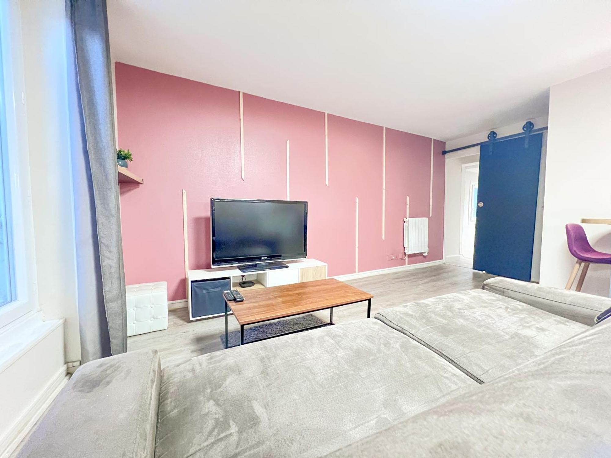Le Montaigne - Wifi Fibre- Coeur Du Centre Ville-property Nm Apartment